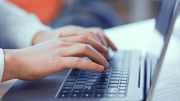 Cleaning business software: traditional or online?
